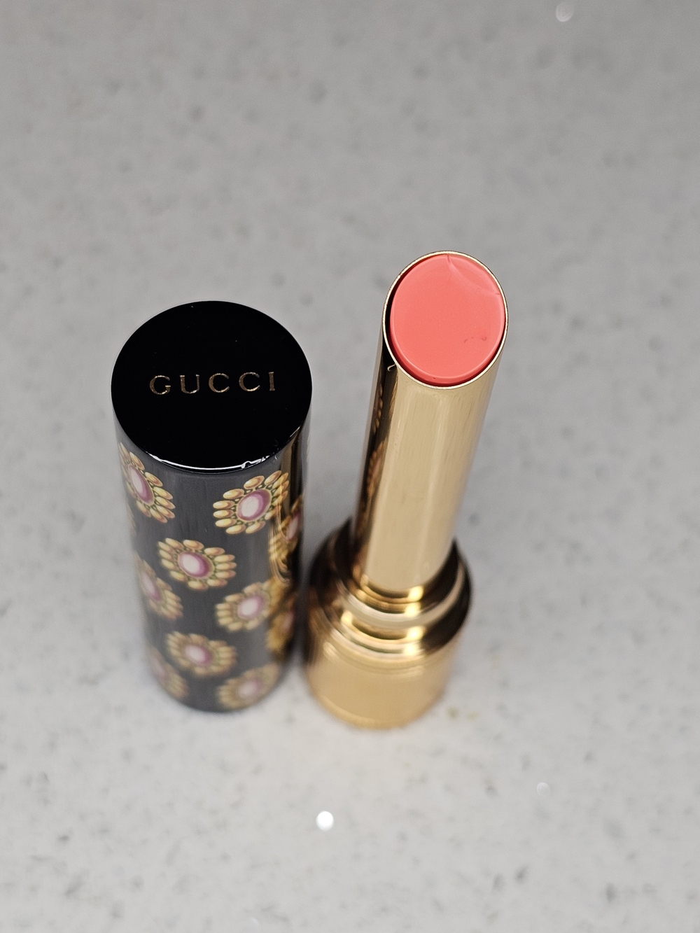 Gucci Rouge de Beauté Brilliant Lipstick 411 Emmy Petals - Picture 4 of 7